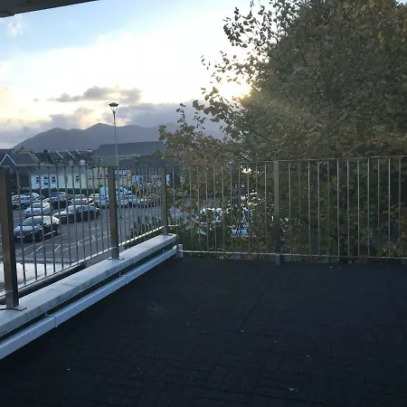 Clover Place Apartment *